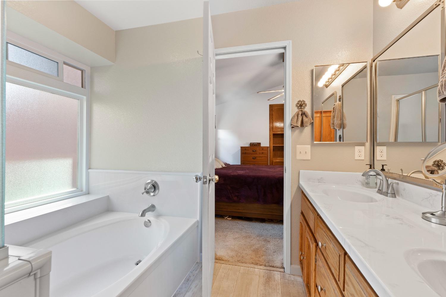Detail Gallery Image 23 of 34 For 1616 Bergen Dr, Modesto,  CA 95350 - 3 Beds | 2 Baths