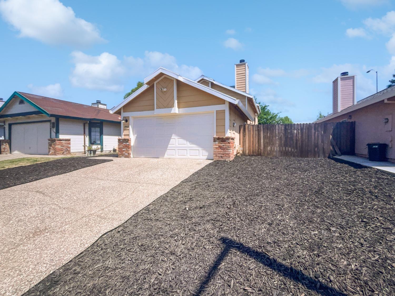 Detail Gallery Image 10 of 22 For 1465 E Hidalgo Cir #E,  Roseville,  CA 95747 - 3 Beds | 2 Baths