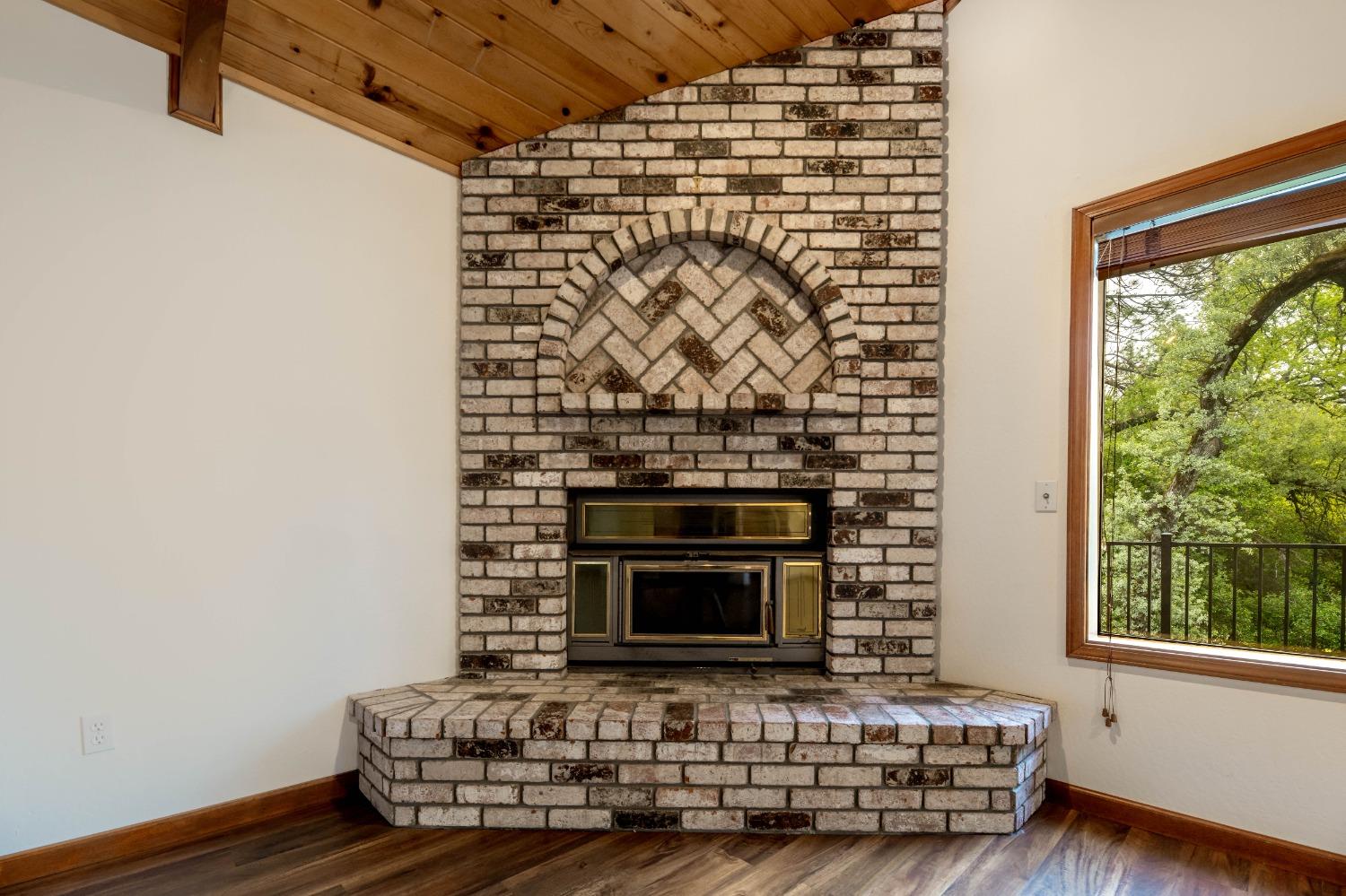 Detail Gallery Image 5 of 70 For 19046 Lake Forest, Penn Valley,  CA 95946 - 3 Beds | 3 Baths