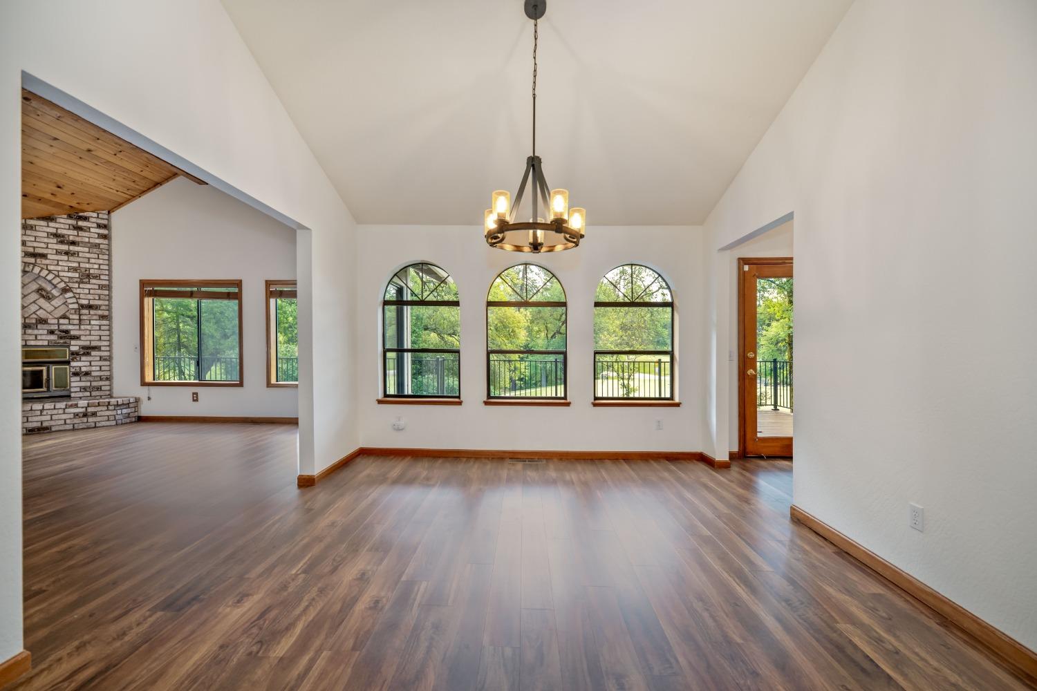 Detail Gallery Image 20 of 70 For 19046 Lake Forest, Penn Valley,  CA 95946 - 3 Beds | 3 Baths