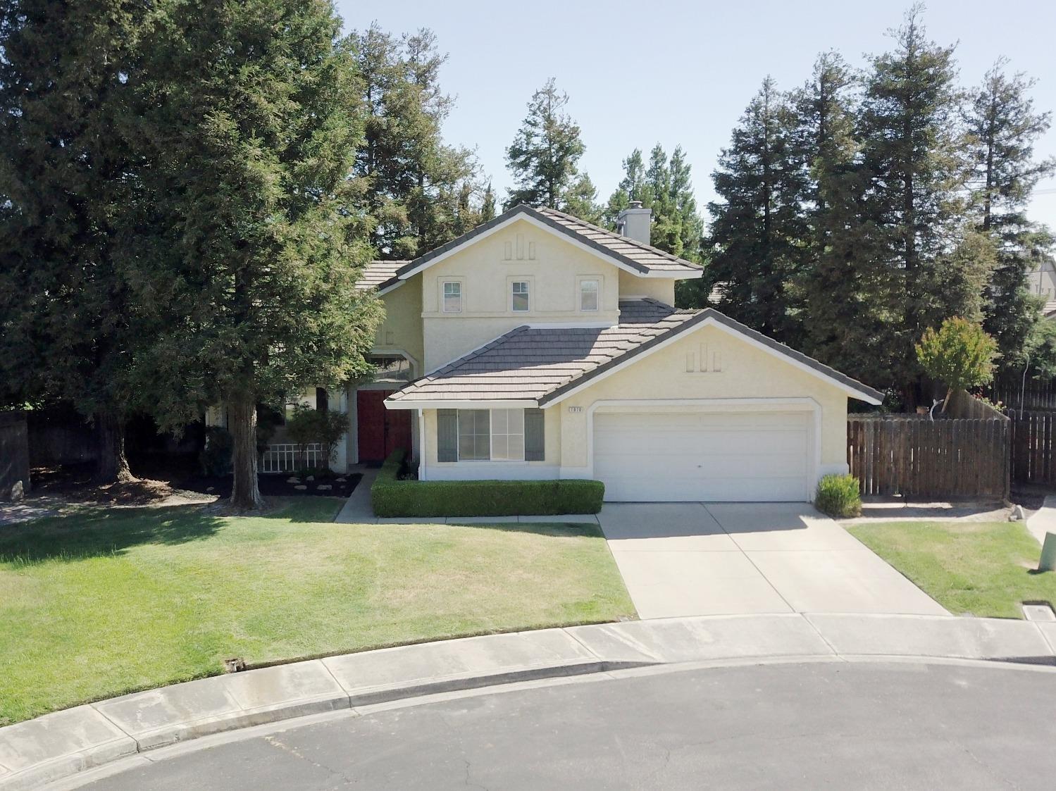 Detail Gallery Image 1 of 46 For 1070 Button Ct, Turlock,  CA 95382 - 5 Beds | 3 Baths