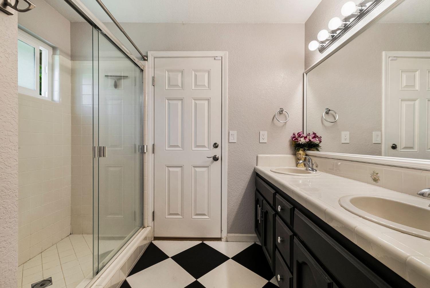 Detail Gallery Image 33 of 74 For 2460 Stabler Ln, Yuba City,  CA 95993 - 3 Beds | 2 Baths