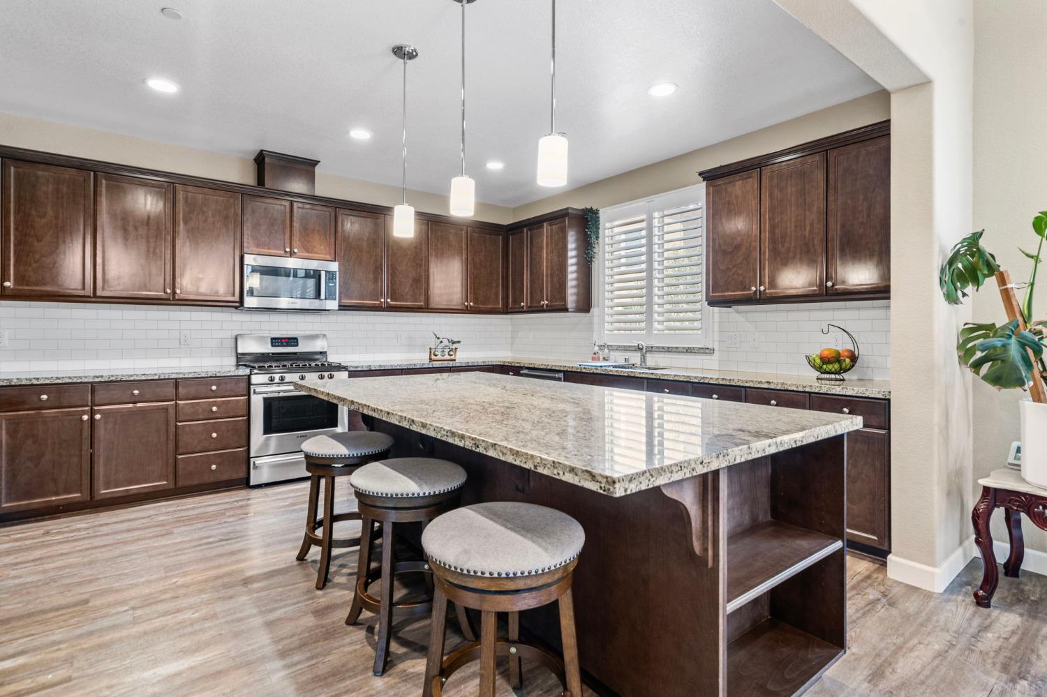 Rapallo Way, Manteca, California image 14