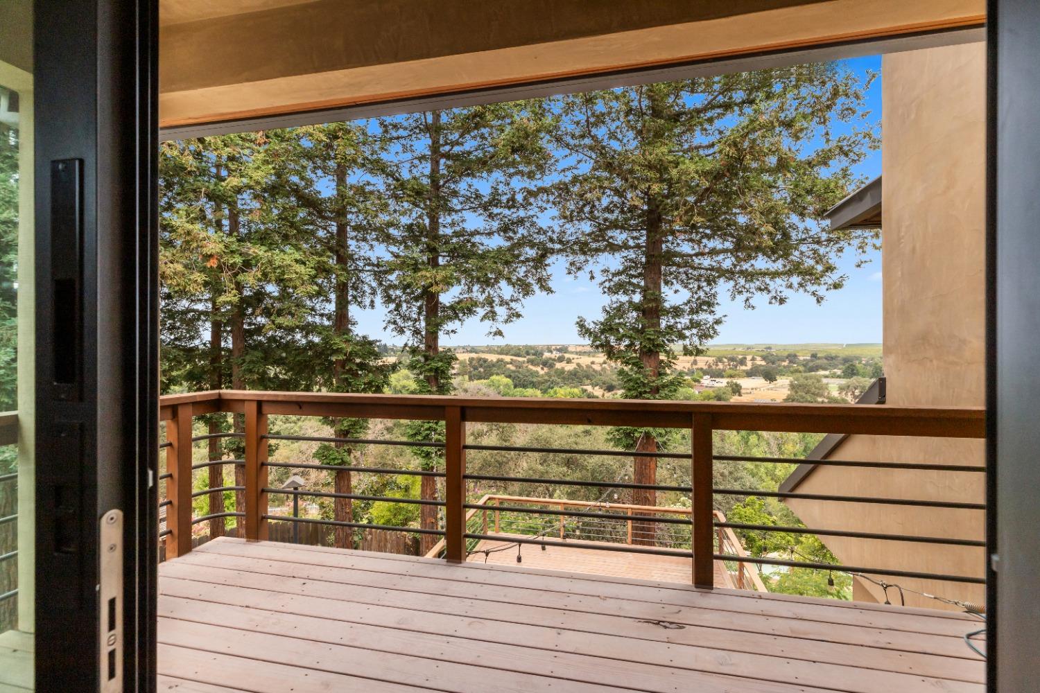 Detail Gallery Image 28 of 55 For 10008 River Oak Cir, Oakdale,  CA 95361 - 5 Beds | 3/1 Baths
