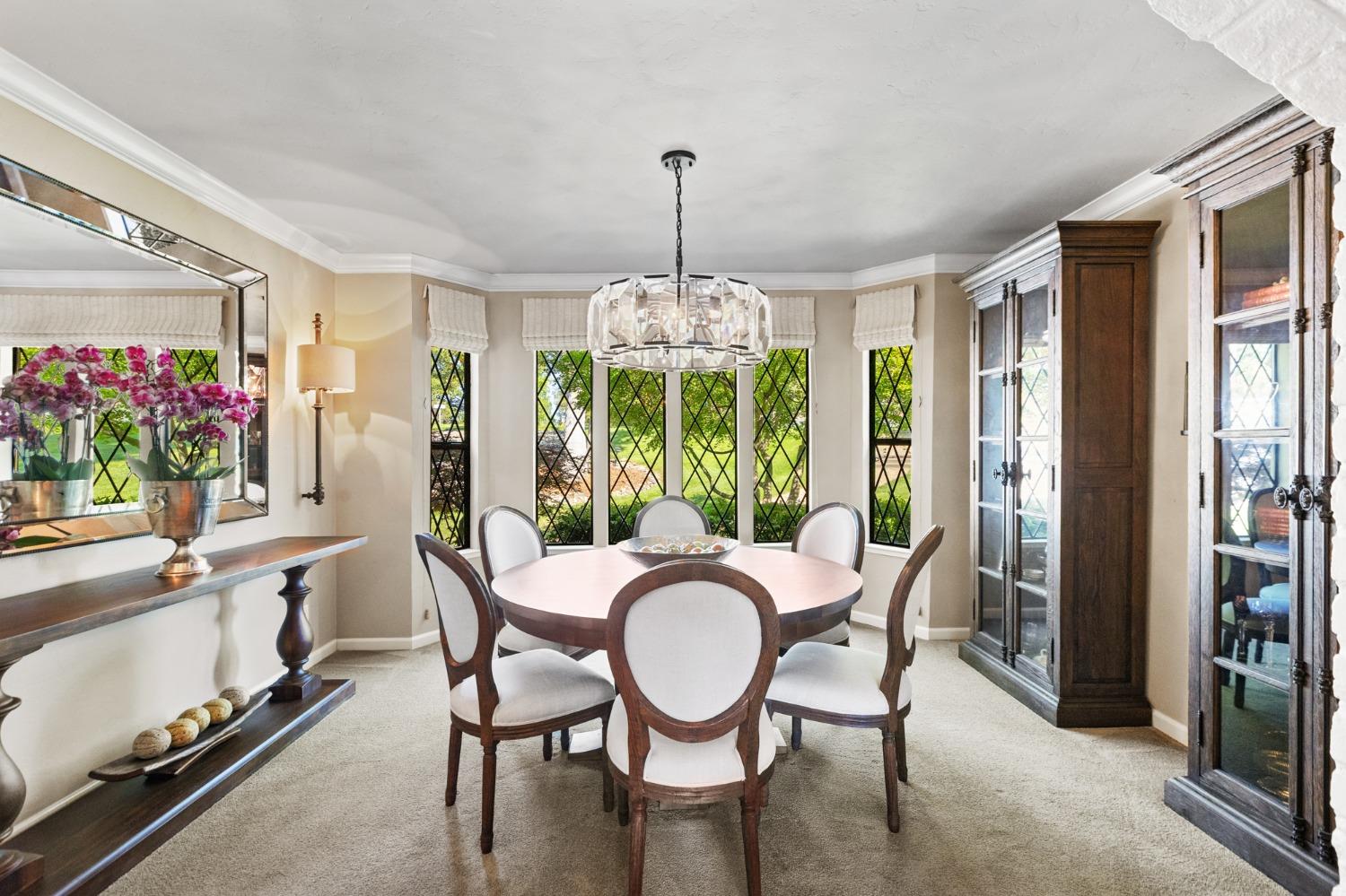 Detail Gallery Image 14 of 99 For 4010 Pretense Ct, Fair Oaks,  CA 95628 - 3 Beds | 3/1 Baths