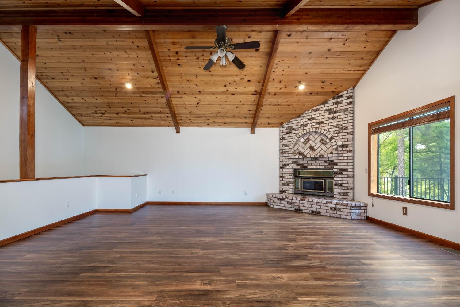 Detail Gallery Image 15 of 70 For 19046 Lake Forest, Penn Valley,  CA 95946 - 3 Beds | 3 Baths