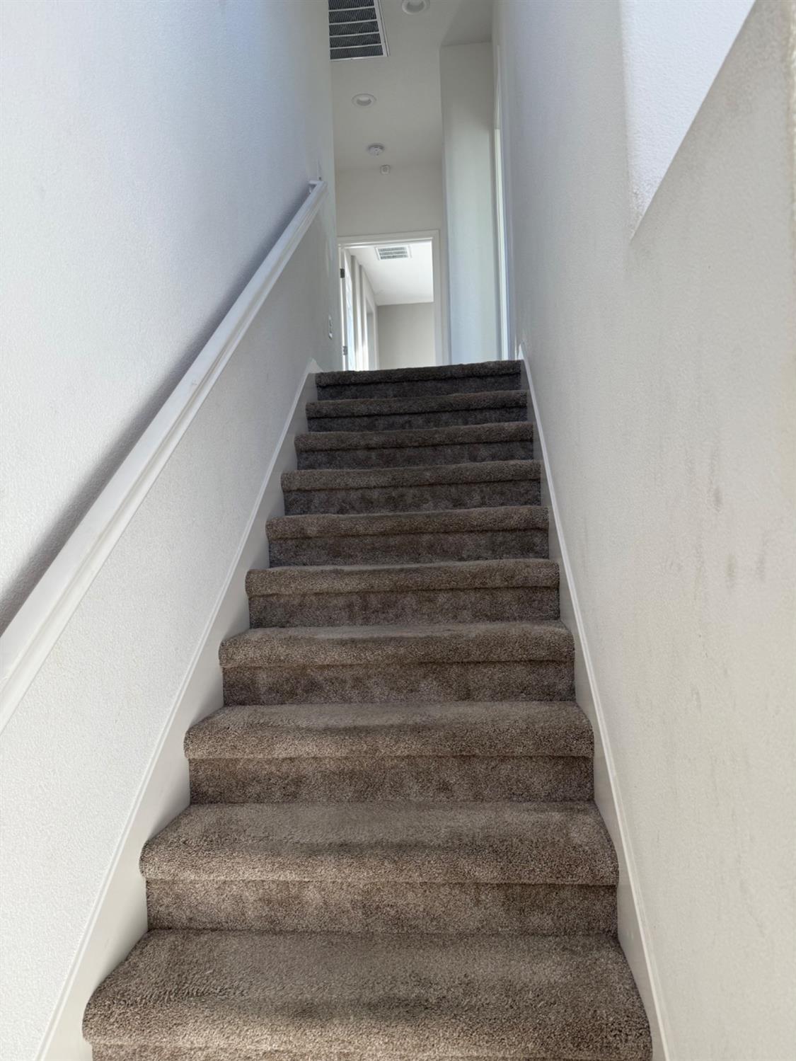 Detail Gallery Image 18 of 69 For 2816 Balaton Ct, Antelope,  CA 95843 - 4 Beds | 2/1 Baths