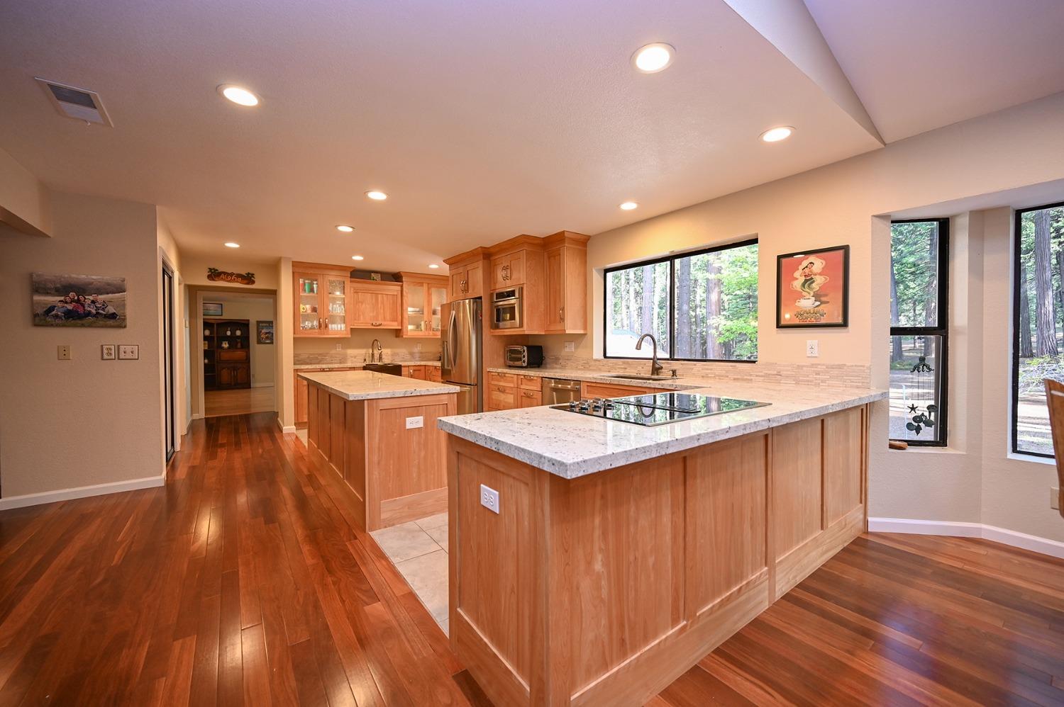 Bela Vista Drive, Pollock Pines, California image 4