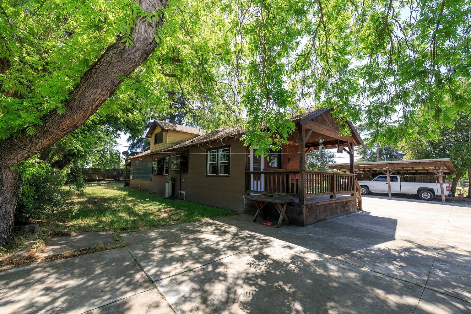 Detail Gallery Image 18 of 55 For 10600 Pioneer Ave, Oakdale,  CA 95361 - 5 Beds | 2 Baths