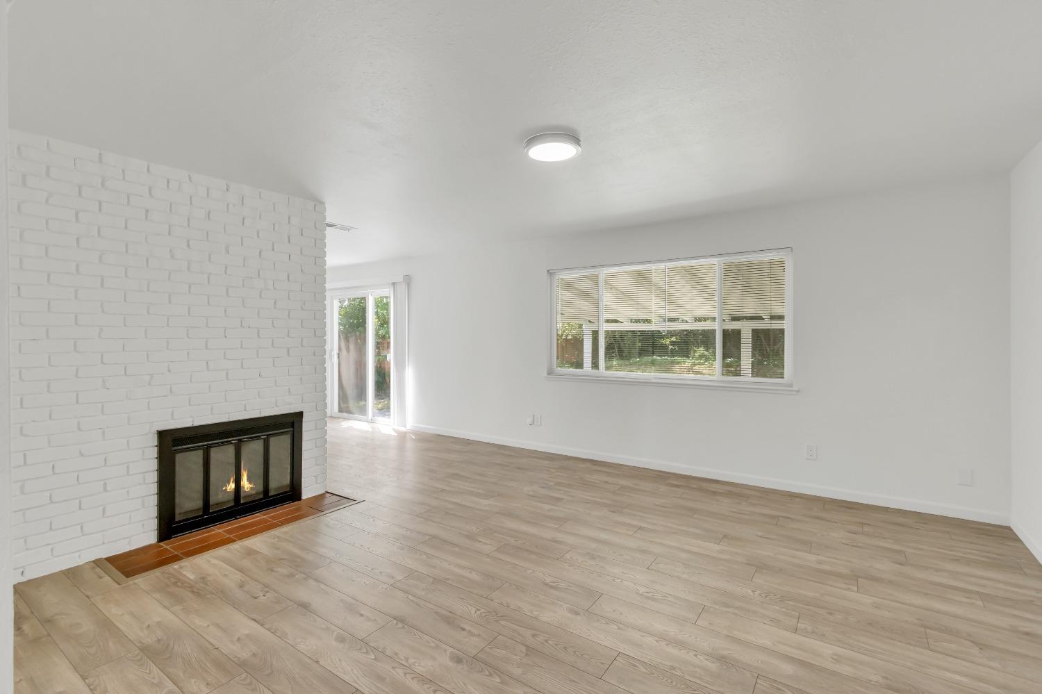 Detail Gallery Image 8 of 56 For 5418 Canfield Ave, Carmichael,  CA 95608 - 3 Beds | 2 Baths