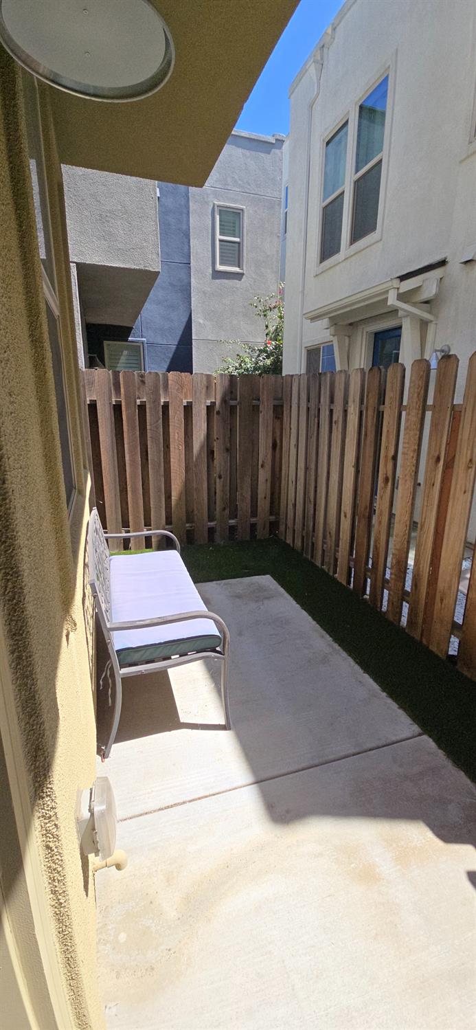 Detail Gallery Image 44 of 51 For 445 Crate Ave, Sacramento,  CA 95818 - 3 Beds | 2/1 Baths