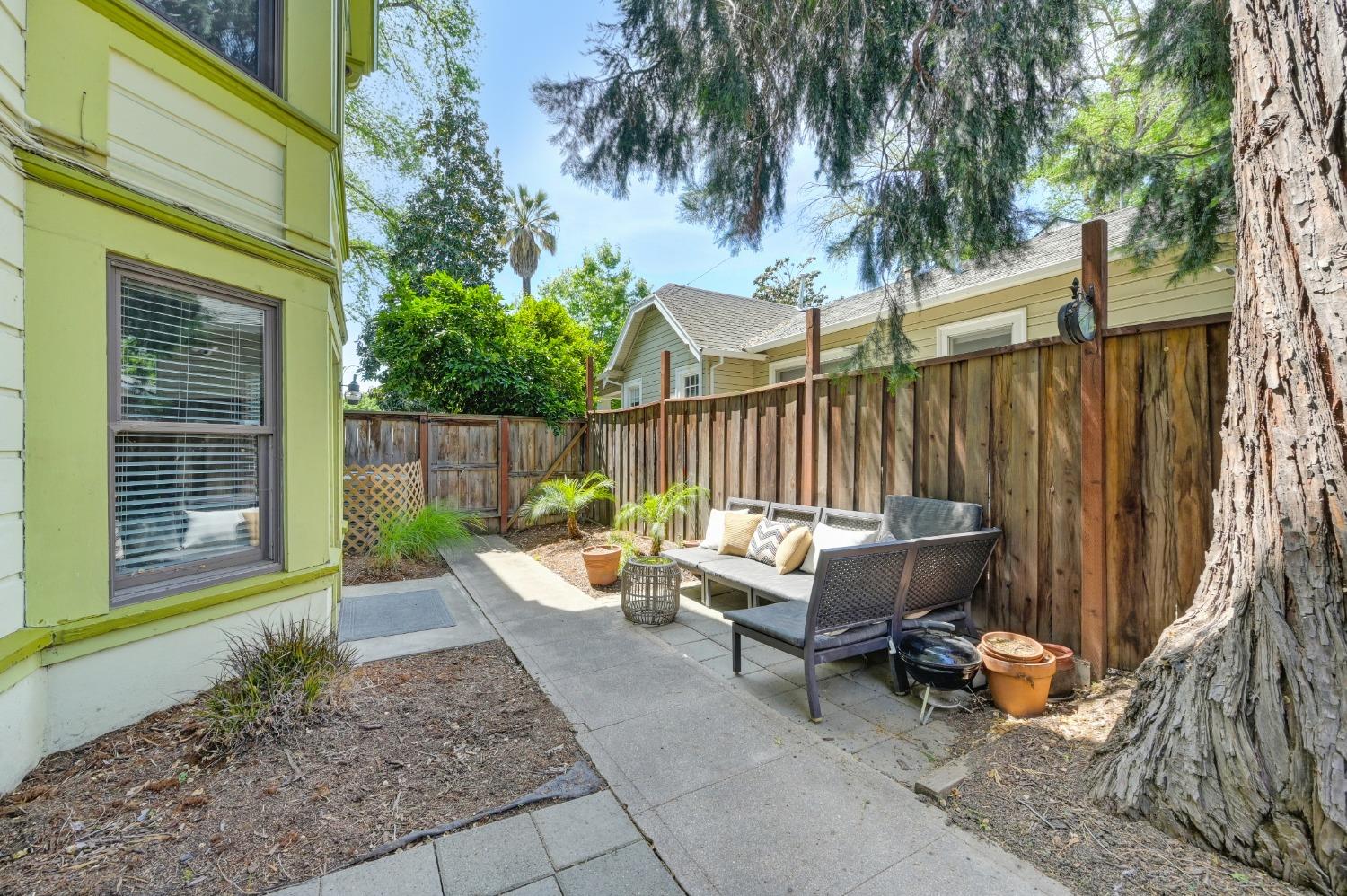 Detail Gallery Image 38 of 40 For 1111 U St, Sacramento,  CA 95818 - 4 Beds | 3/1 Baths