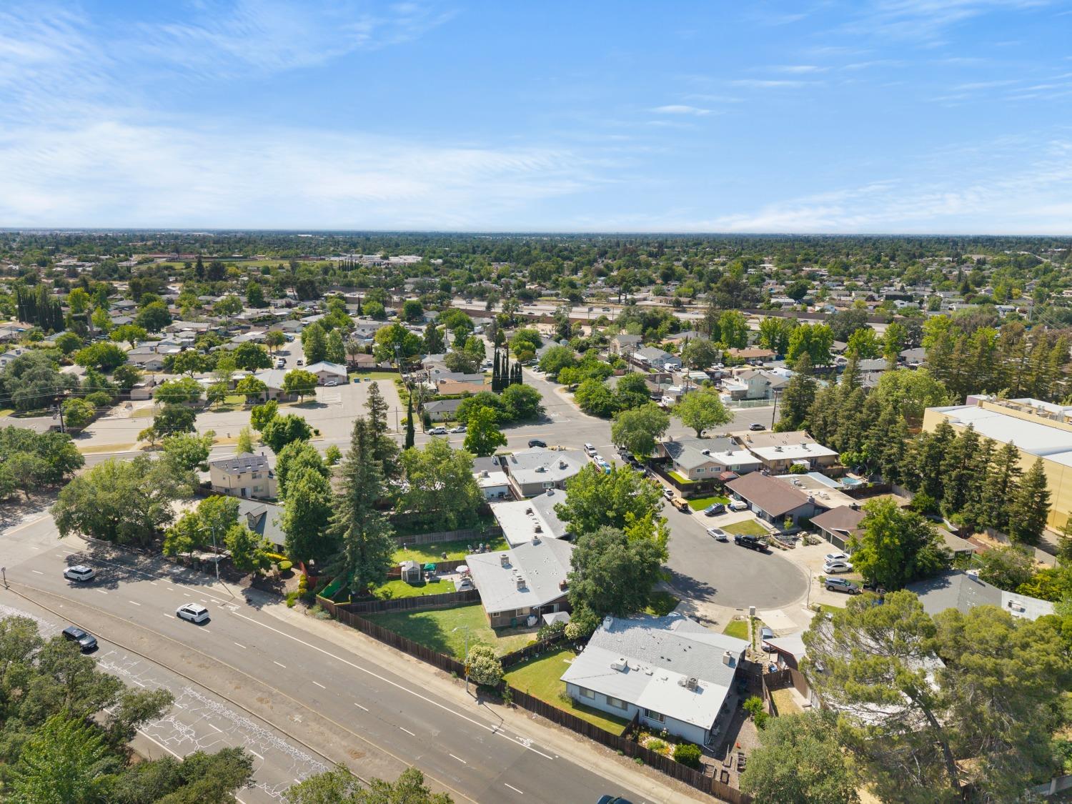 property-img
