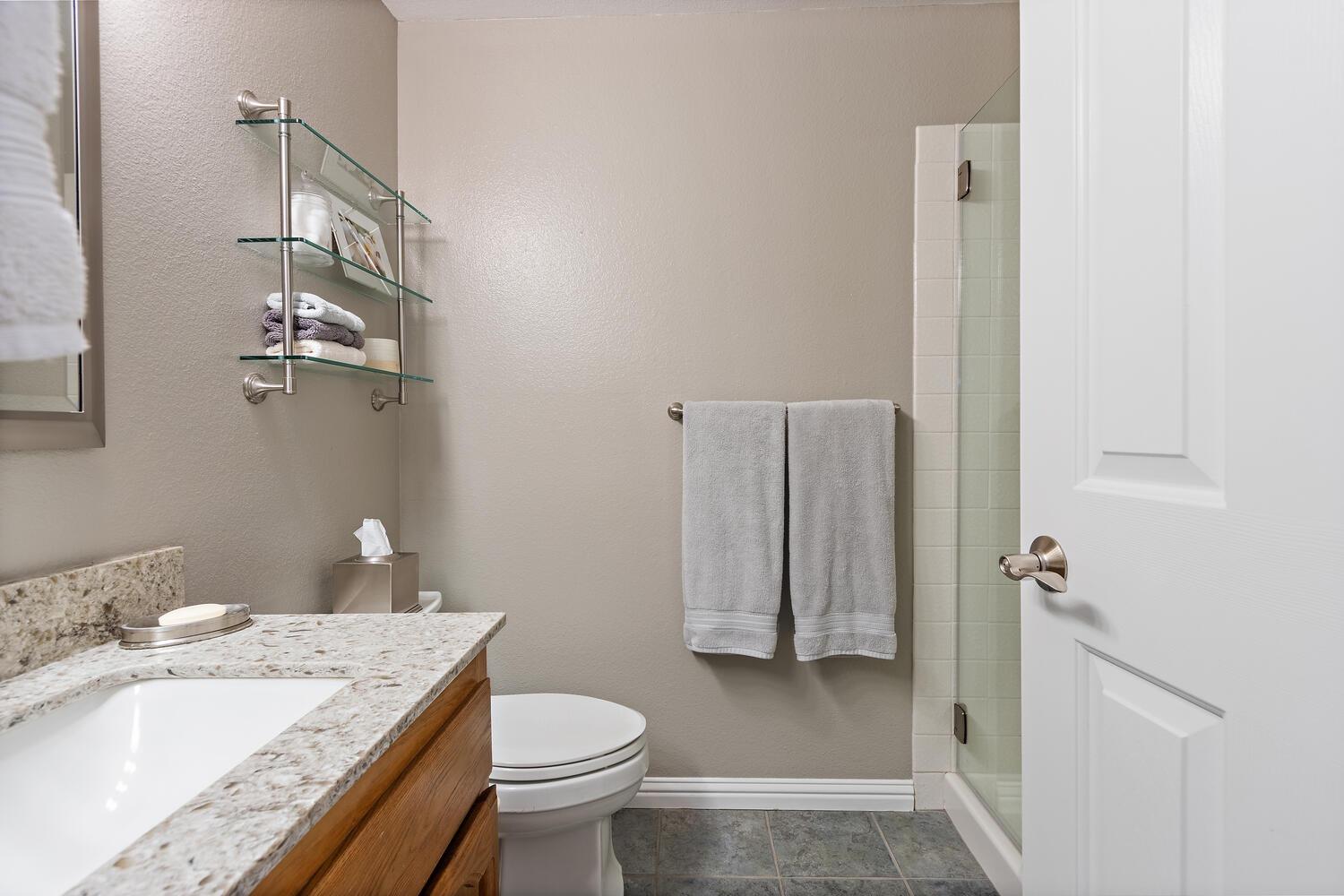 Detail Gallery Image 36 of 56 For 19 Green Mist Ct, Sacramento,  CA 95831 - 4 Beds | 3 Baths