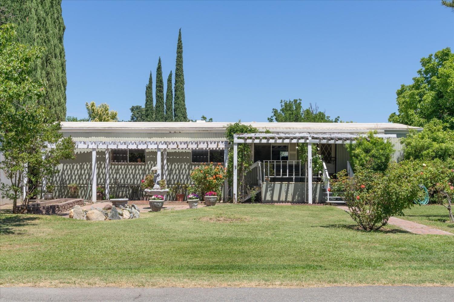 Detail Gallery Image 3 of 38 For 556 D St, Biggs,  CA 95917 - 3 Beds | 2 Baths