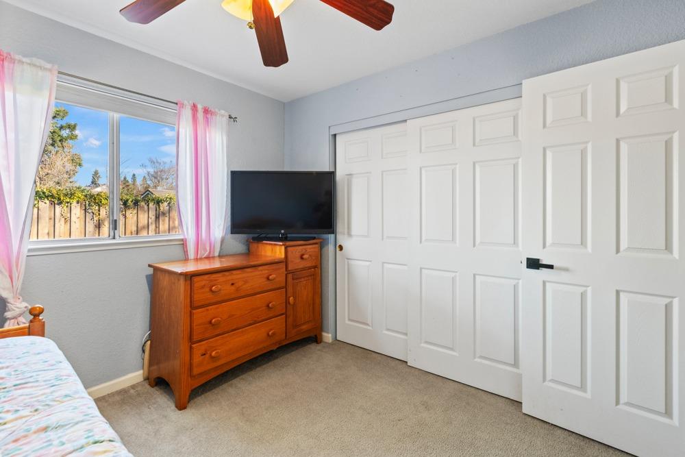 Detail Gallery Image 29 of 45 For 9524 Dunkerrin Way, Elk Grove,  CA 95758 - 3 Beds | 2 Baths