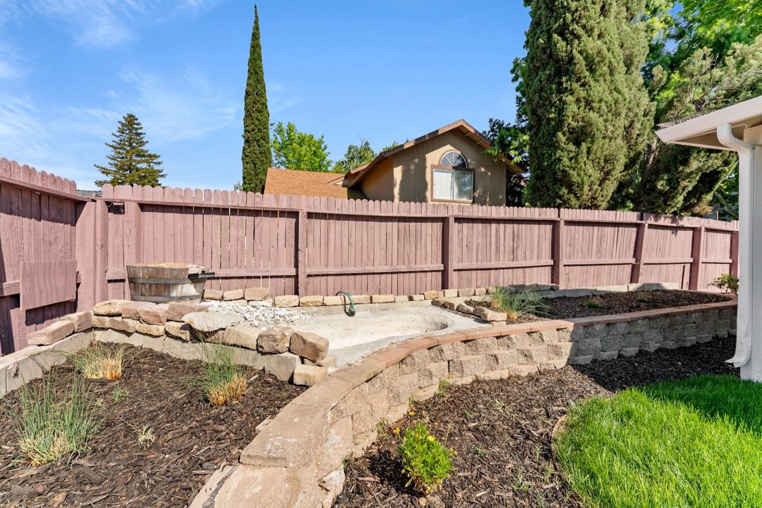 Detail Gallery Image 58 of 65 For 8340 Cypress Lake Ct, Antelope,  CA 95843 - 4 Beds | 2/1 Baths