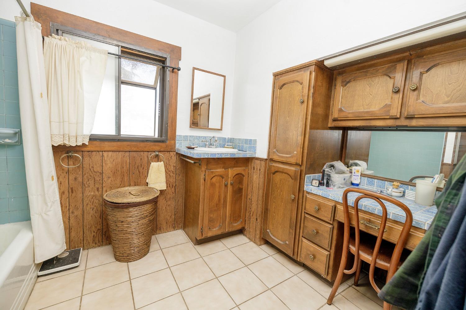 Detail Gallery Image 38 of 55 For 10600 Pioneer Ave, Oakdale,  CA 95361 - 5 Beds | 2 Baths