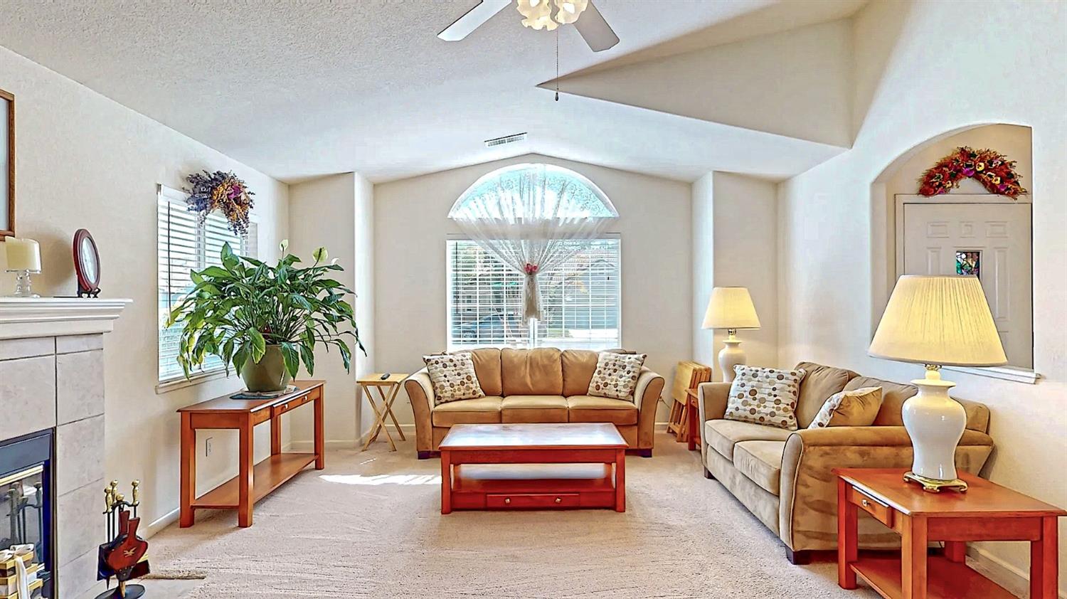 Detail Gallery Image 9 of 35 For 6007 Lenay Way, Riverbank,  CA 95367 - 3 Beds | 2 Baths