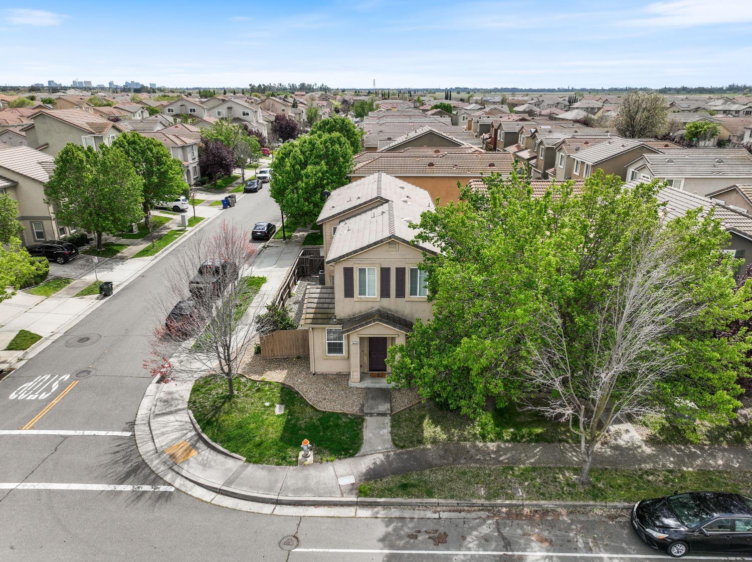 Detail Gallery Image 27 of 29 For 3660 N Manera Rica Dr, Sacramento,  CA 95834 - 4 Beds | 3 Baths
