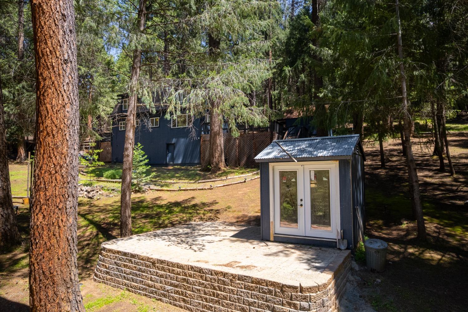 Detail Gallery Image 9 of 54 For 16199 Pioneer Creek Rd, Pioneer,  CA 95666 - 4 Beds | 2 Baths