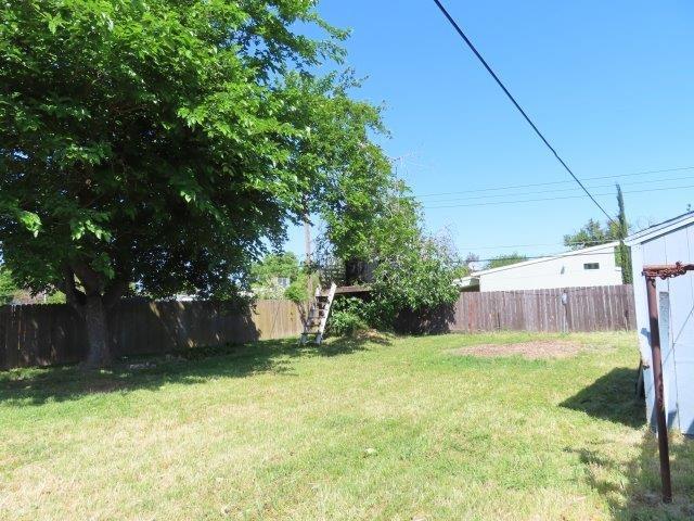 Detail Gallery Image 11 of 13 For 7941 Andora Way, Sacramento,  CA 95824 - 4 Beds | 1 Baths