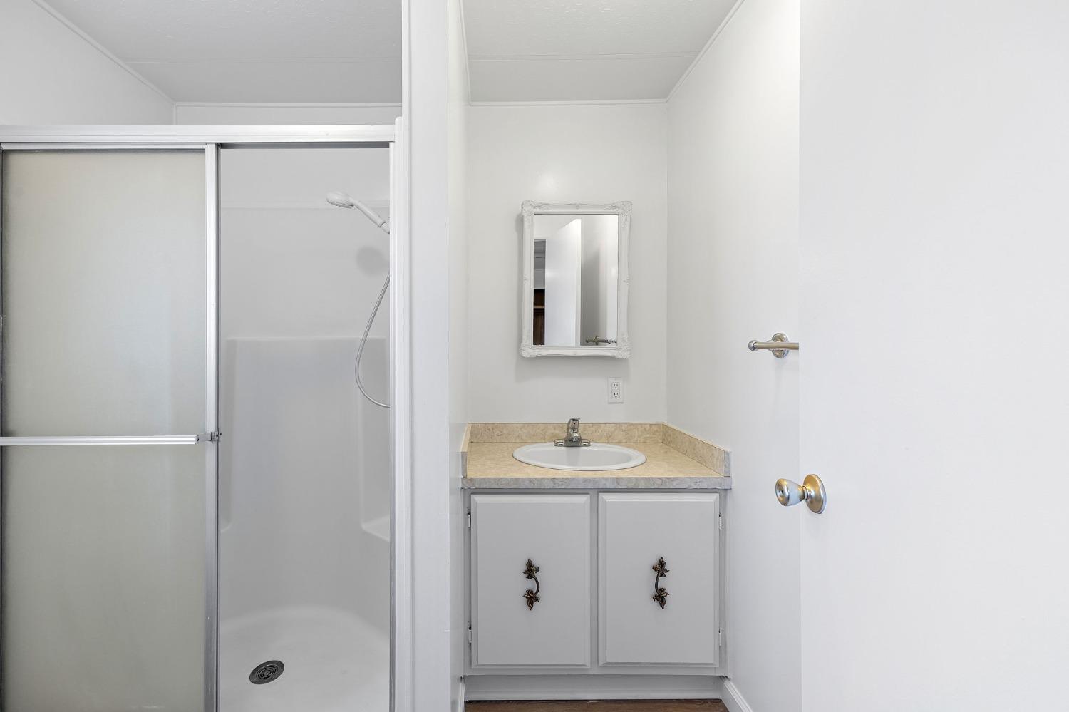 Detail Gallery Image 14 of 25 For 14 Leisureville Circle, Woodland,  CA 95776 - 2 Beds | 2 Baths