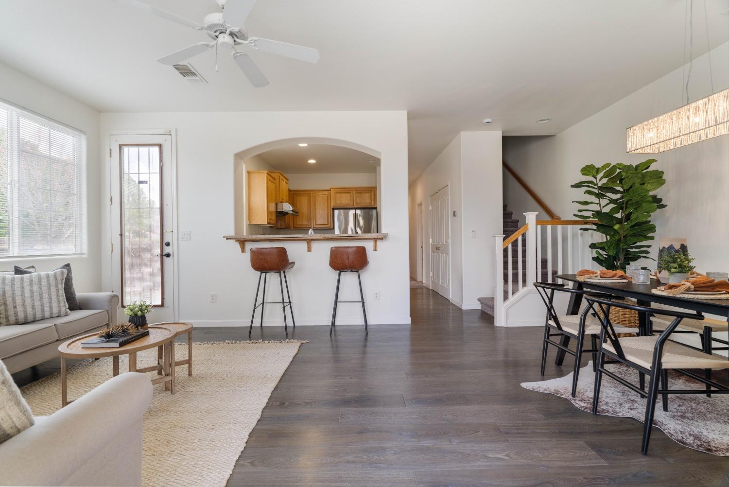 Detail Gallery Image 3 of 29 For 3660 N Manera Rica Dr, Sacramento,  CA 95834 - 4 Beds | 3 Baths
