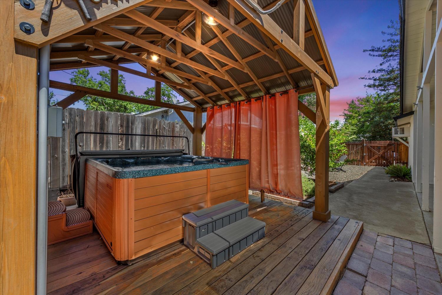 Detail Gallery Image 43 of 44 For 8175 Waikiki Dr, Fair Oaks,  CA 95628 - 4 Beds | 2 Baths