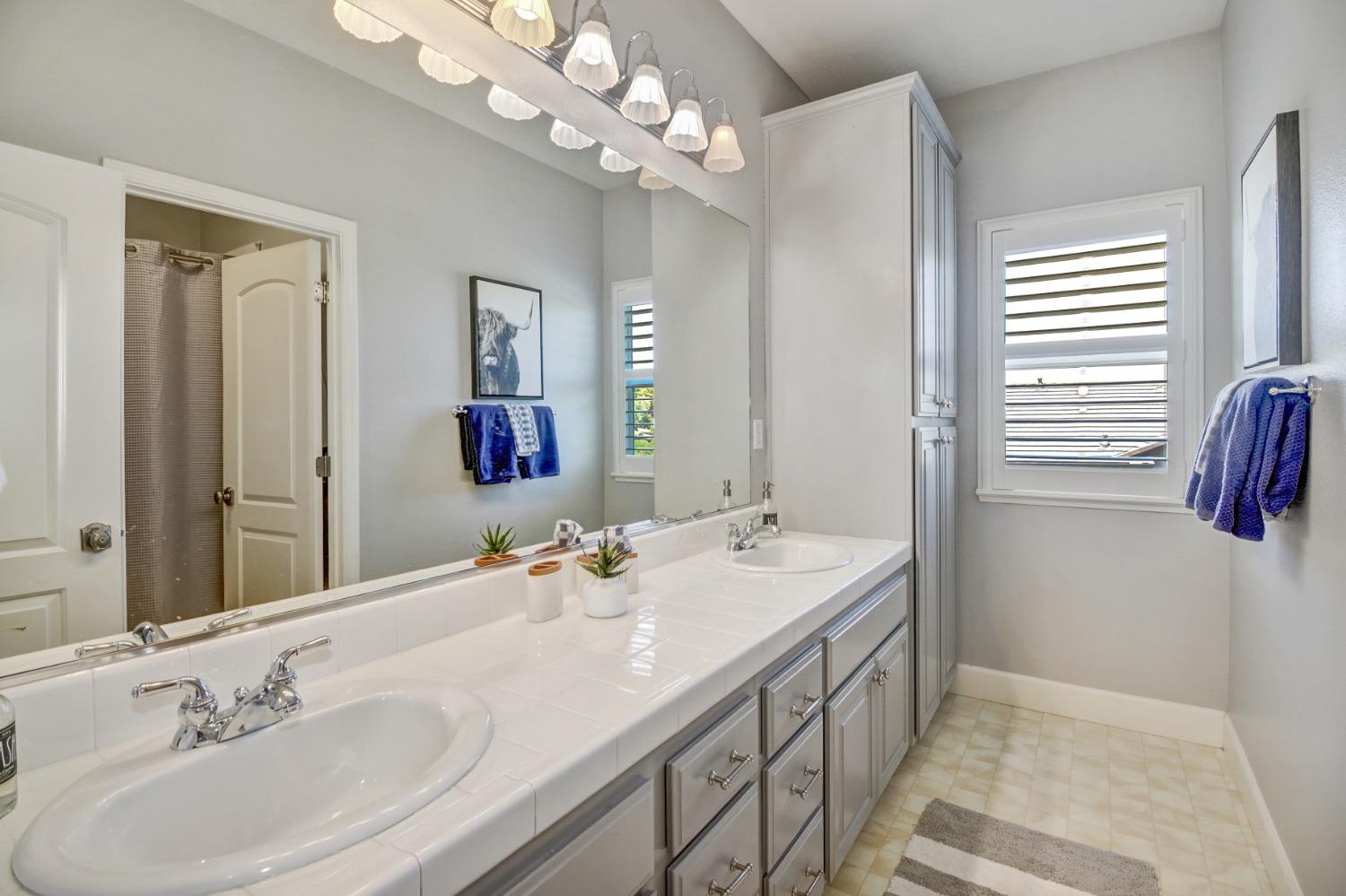 Detail Gallery Image 52 of 86 For 4133 Morningview Way, El Dorado Hills,  CA 95762 - 5 Beds | 3 Baths