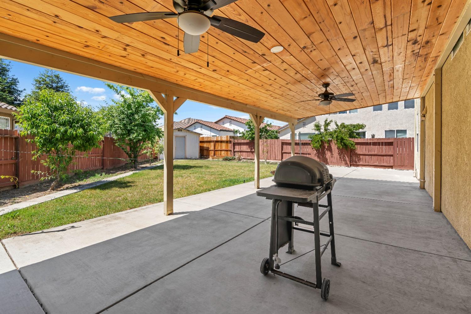 Detail Gallery Image 34 of 36 For 3819 Escena Ct, Turlock,  CA 95382 - 5 Beds | 3 Baths