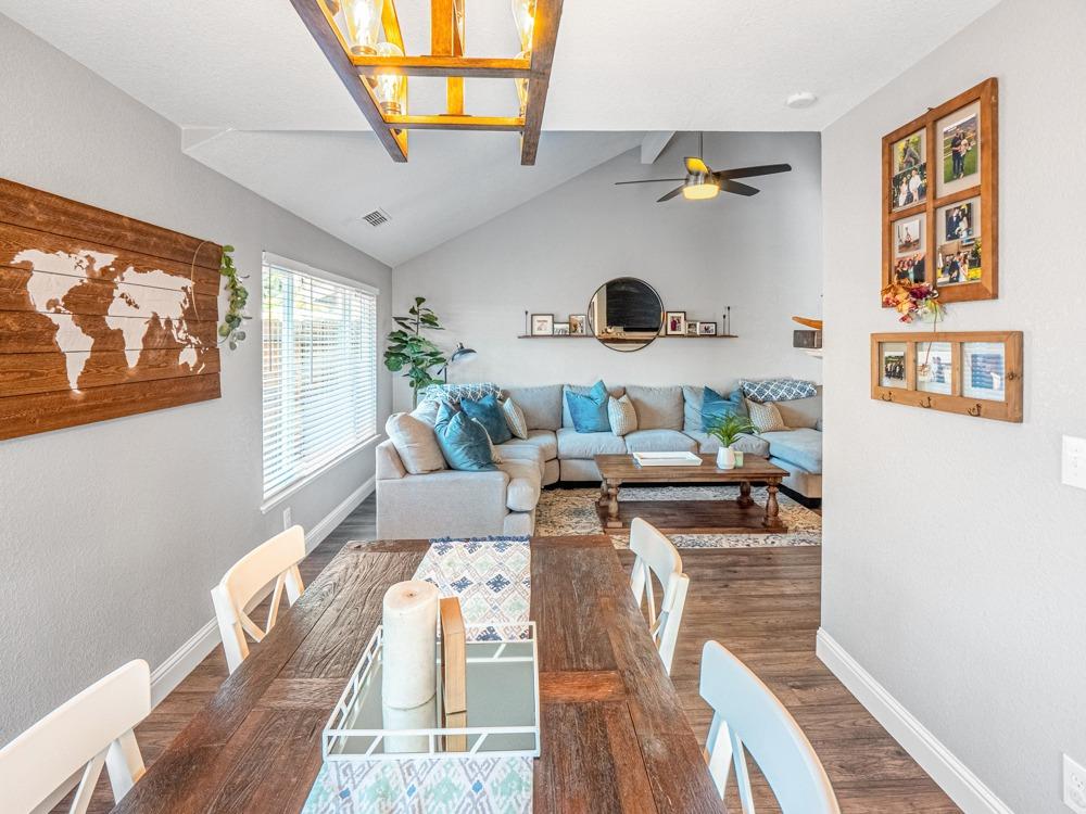 Detail Gallery Image 13 of 47 For 9523 Dunkerrin Way, Elk Grove,  CA 95758 - 3 Beds | 2/1 Baths