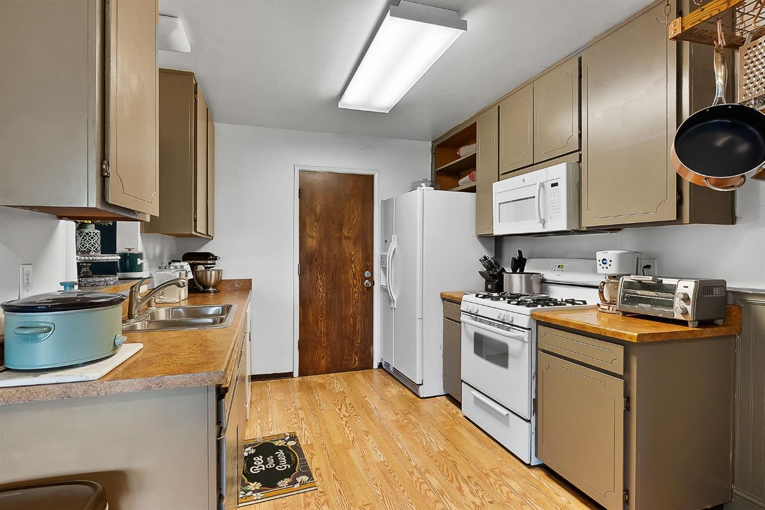 Detail Gallery Image 12 of 43 For 518 Nuner Dr, Ione,  CA 95640 - 3 Beds | 2 Baths