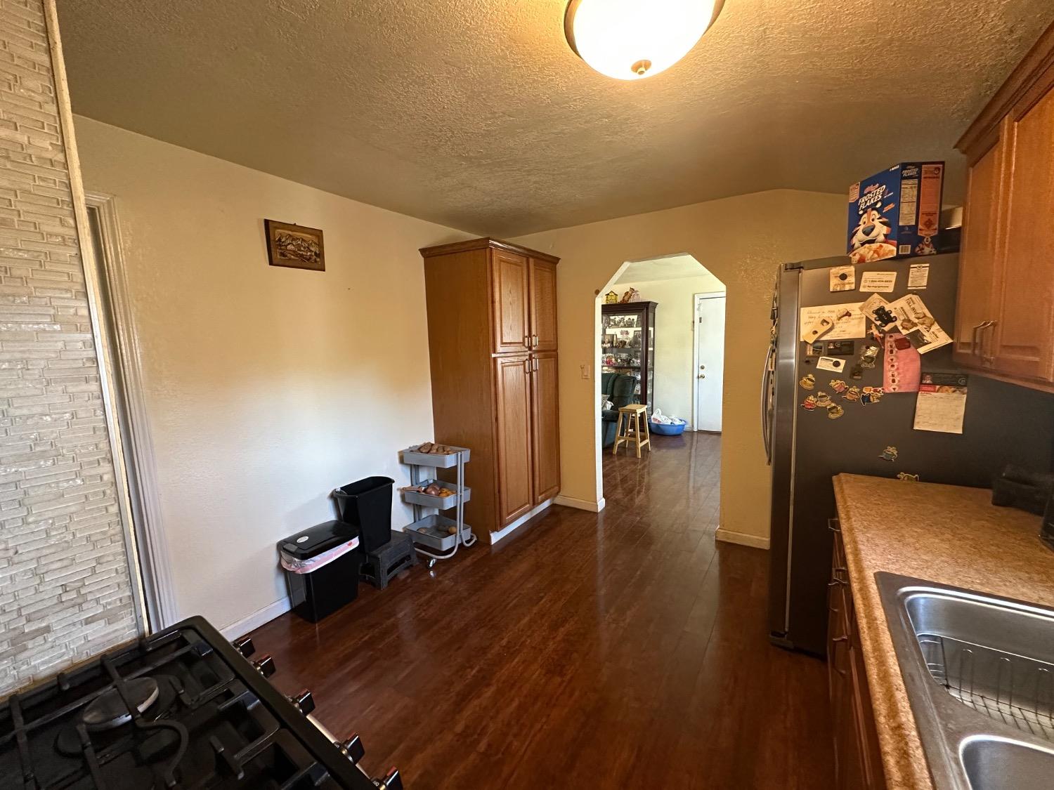 Detail Gallery Image 14 of 26 For 1717 Midway Ave, Modesto,  CA 95358 - 2 Beds | 2 Baths