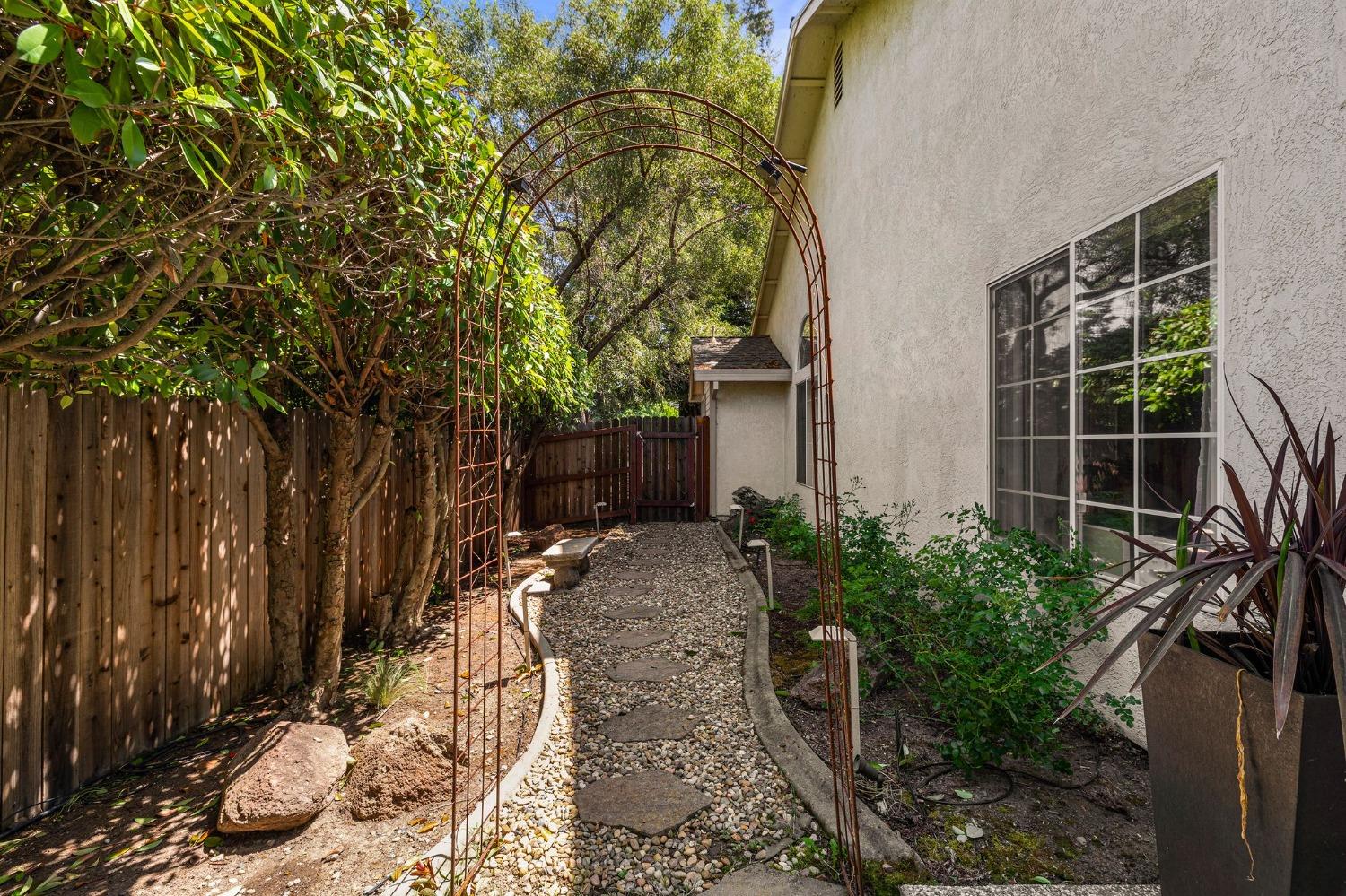 Detail Gallery Image 56 of 74 For 2460 Stabler Ln, Yuba City,  CA 95993 - 3 Beds | 2 Baths