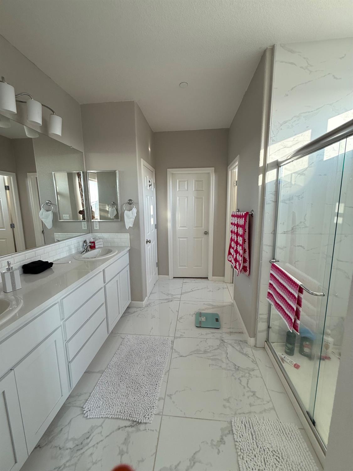 Detail Gallery Image 27 of 69 For 2816 Balaton Ct, Antelope,  CA 95843 - 4 Beds | 2/1 Baths