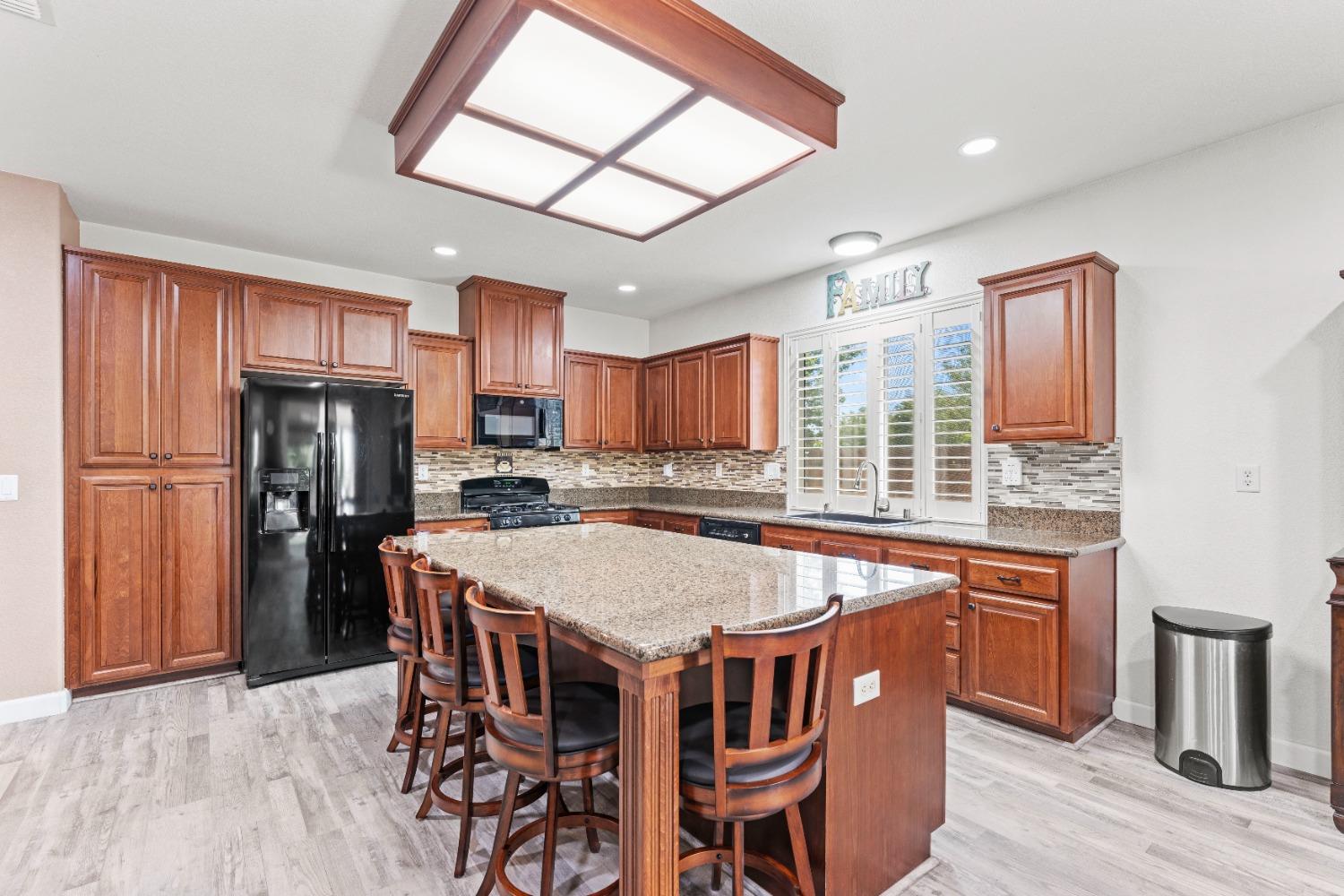Turnberry Dr, Linda, California image 11