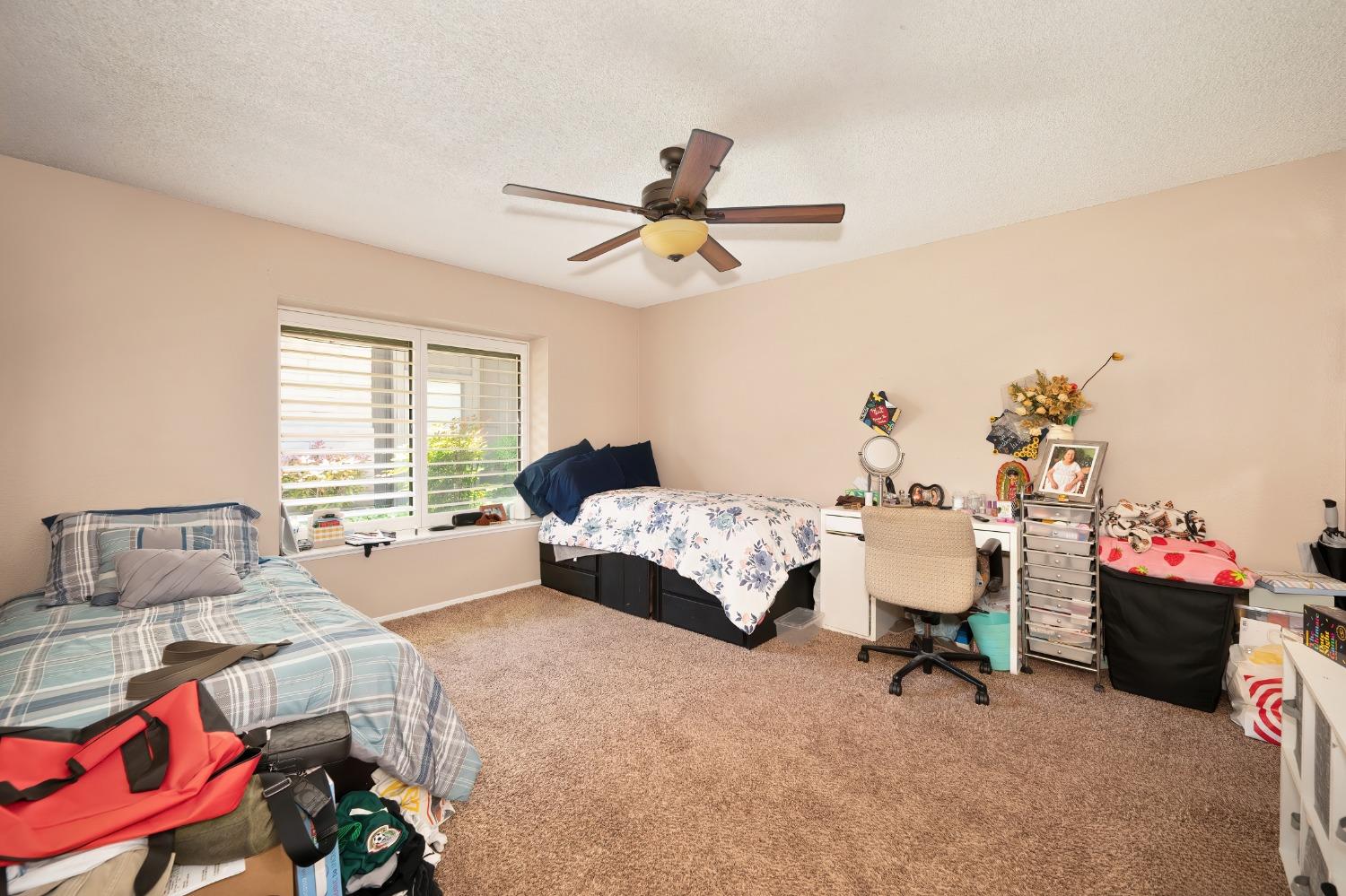 Detail Gallery Image 34 of 61 For 2473 American River Dr, Sacramento,  CA 95825 - – Beds | – Baths