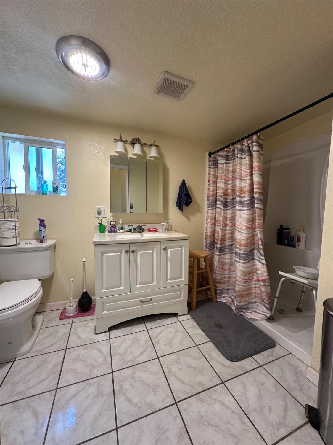 Detail Gallery Image 20 of 26 For 1717 Midway Ave, Modesto,  CA 95358 - 2 Beds | 2 Baths