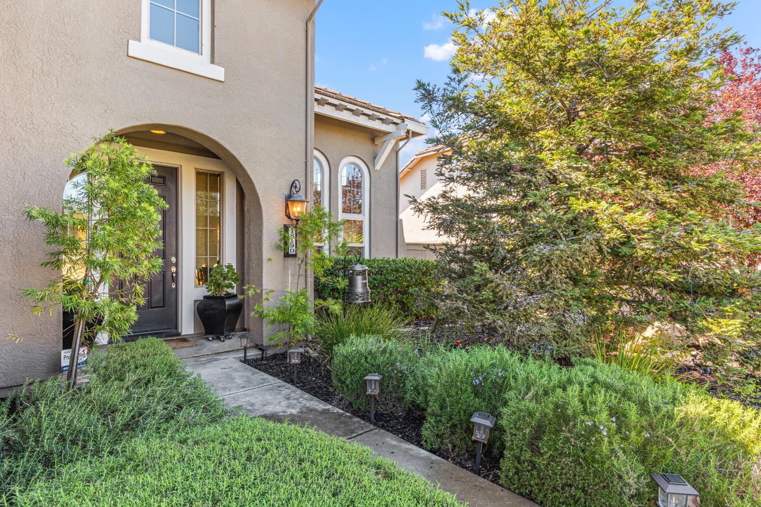 Detail Gallery Image 5 of 67 For 18190 Mallard St, Woodland,  CA 95695 - 5 Beds | 3 Baths