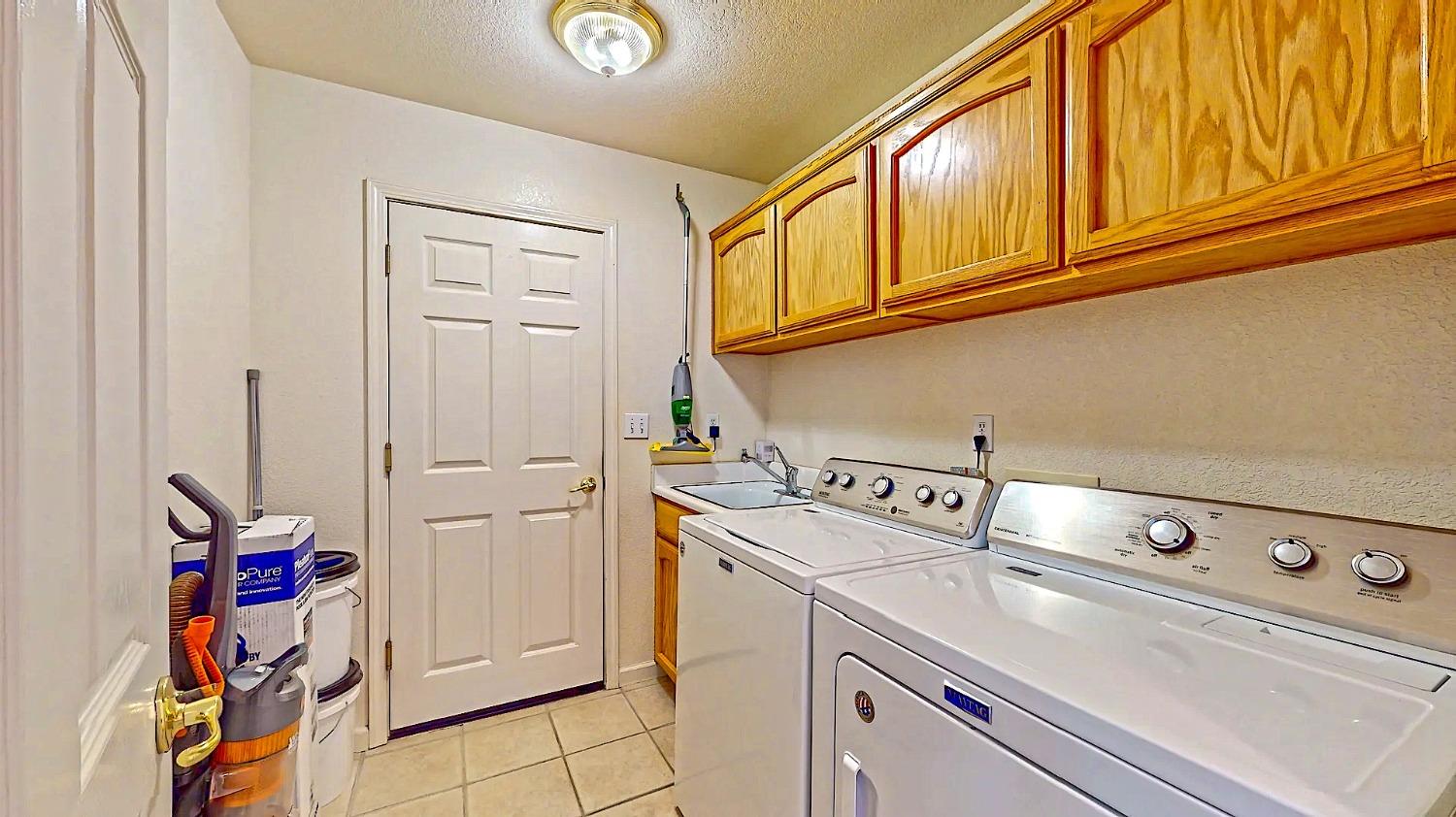 Detail Gallery Image 17 of 35 For 6007 Lenay Way, Riverbank,  CA 95367 - 3 Beds | 2 Baths
