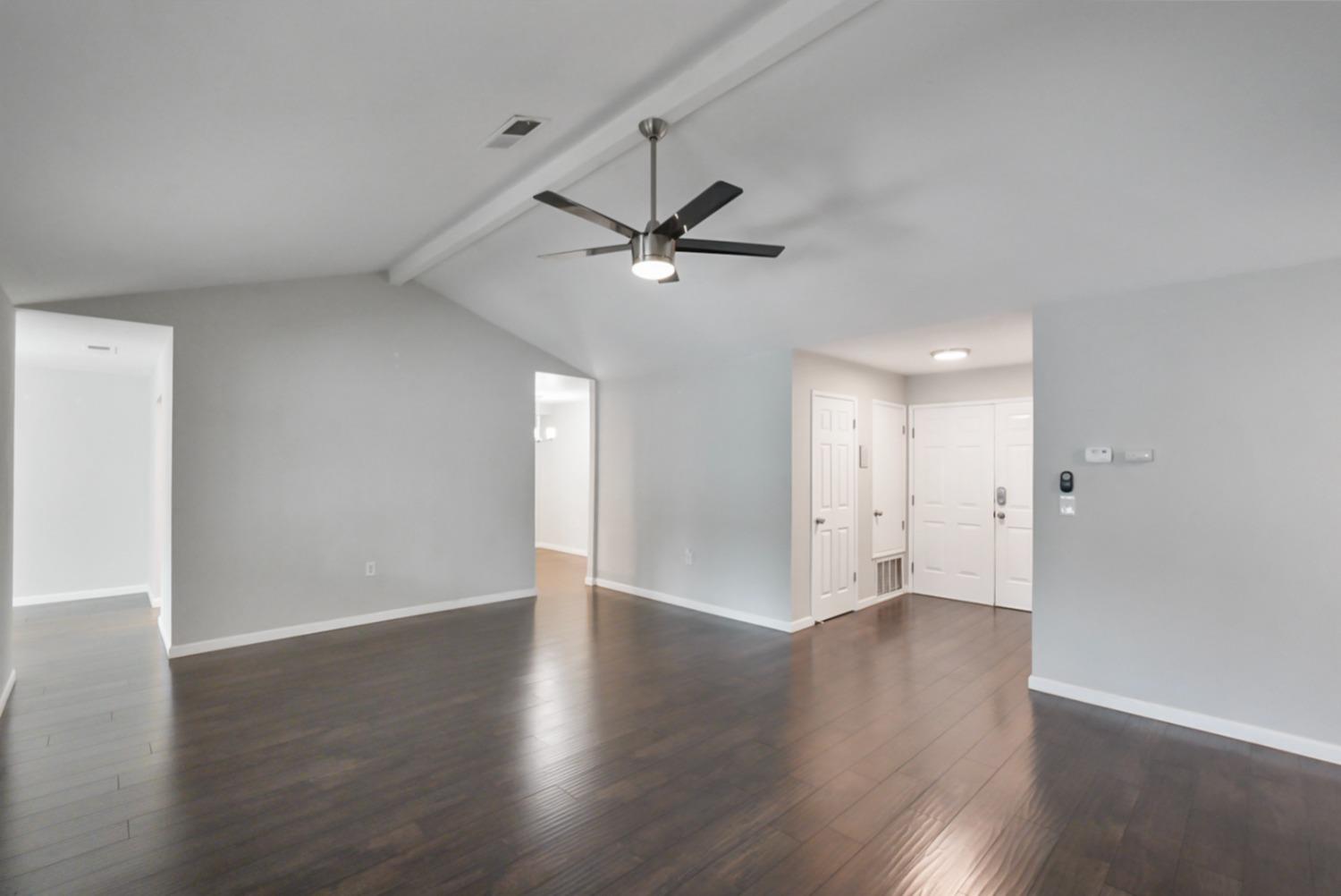 Detail Gallery Image 12 of 27 For 1349 Quail St, Los Banos,  CA 93635 - 3 Beds | 2 Baths