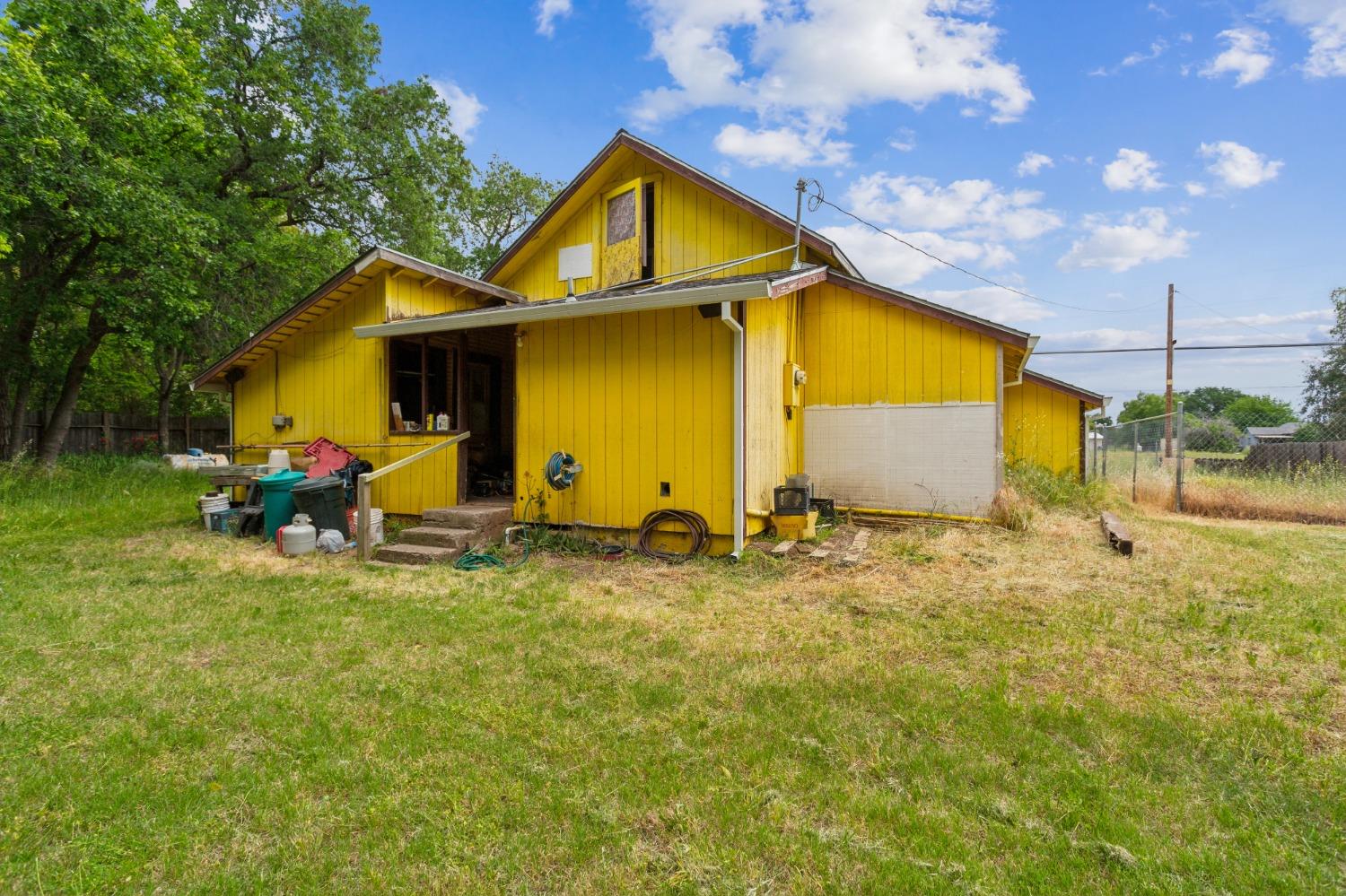 Sherwood Boulevard, Los Molinos, California image 1