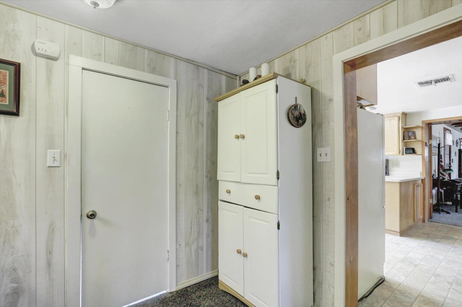 Detail Gallery Image 34 of 59 For 2051 Warren Hill Rd, Strawberry Valley,  CA 95981 - 1 Beds | 1 Baths