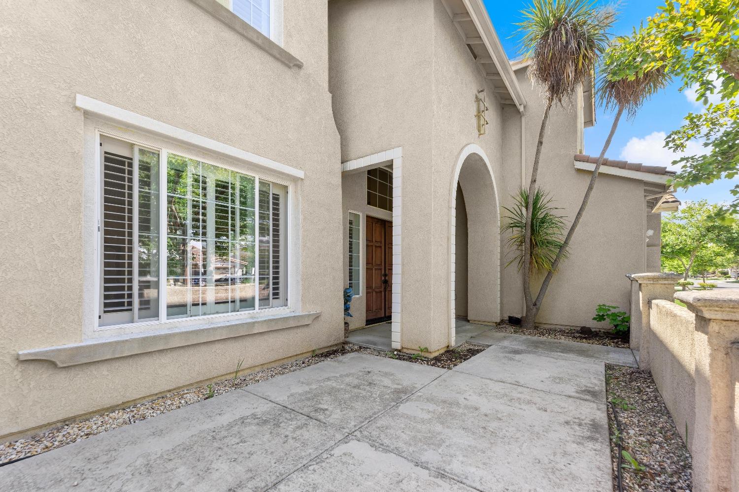 Detail Gallery Image 6 of 74 For 1442 Danbrook Dr, Sacramento,  CA 95835 - 4 Beds | 3 Baths