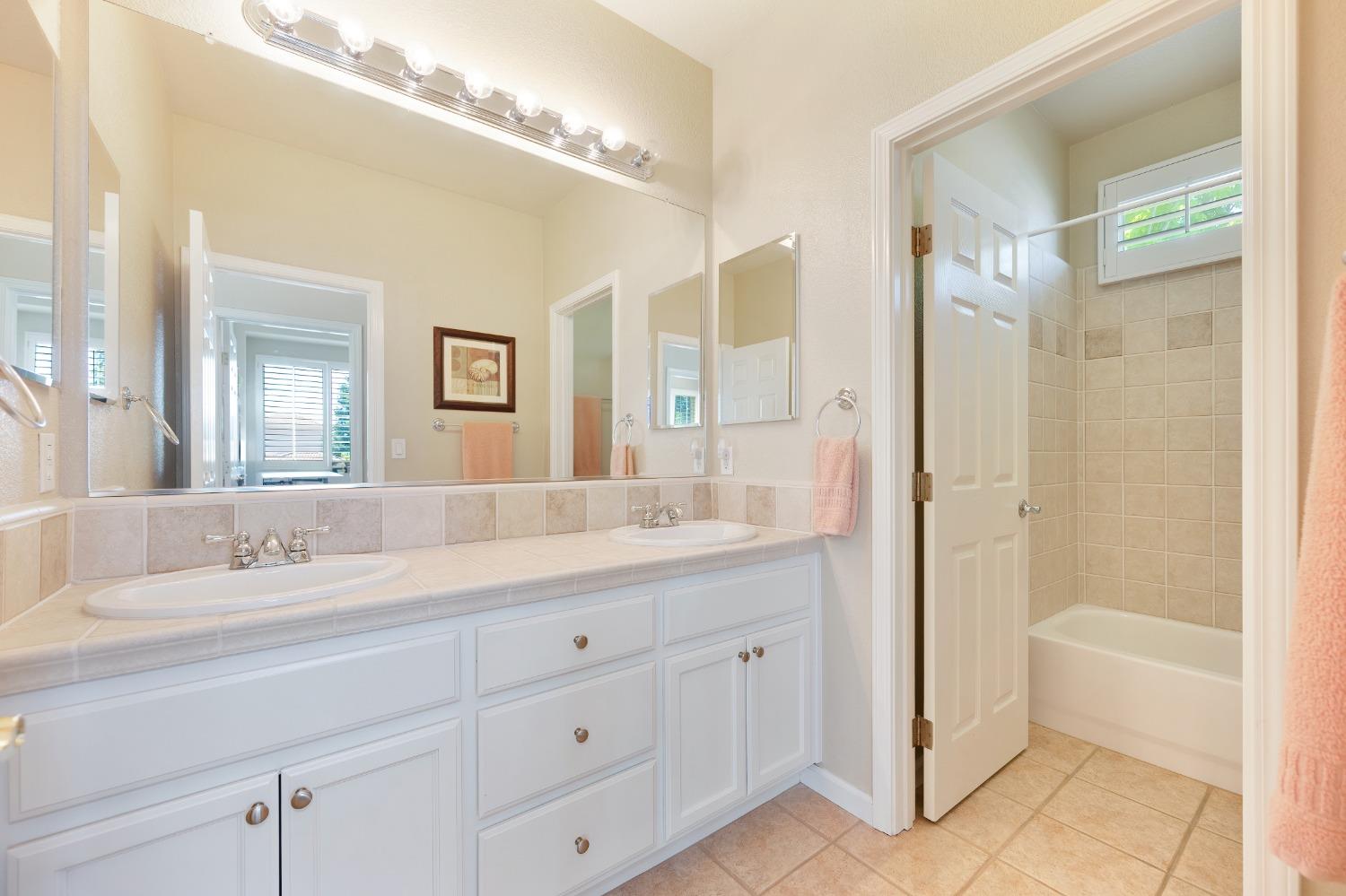 Detail Gallery Image 32 of 42 For 11017 Blue Wing Pl, Auburn,  CA 95603 - 4 Beds | 2/1 Baths