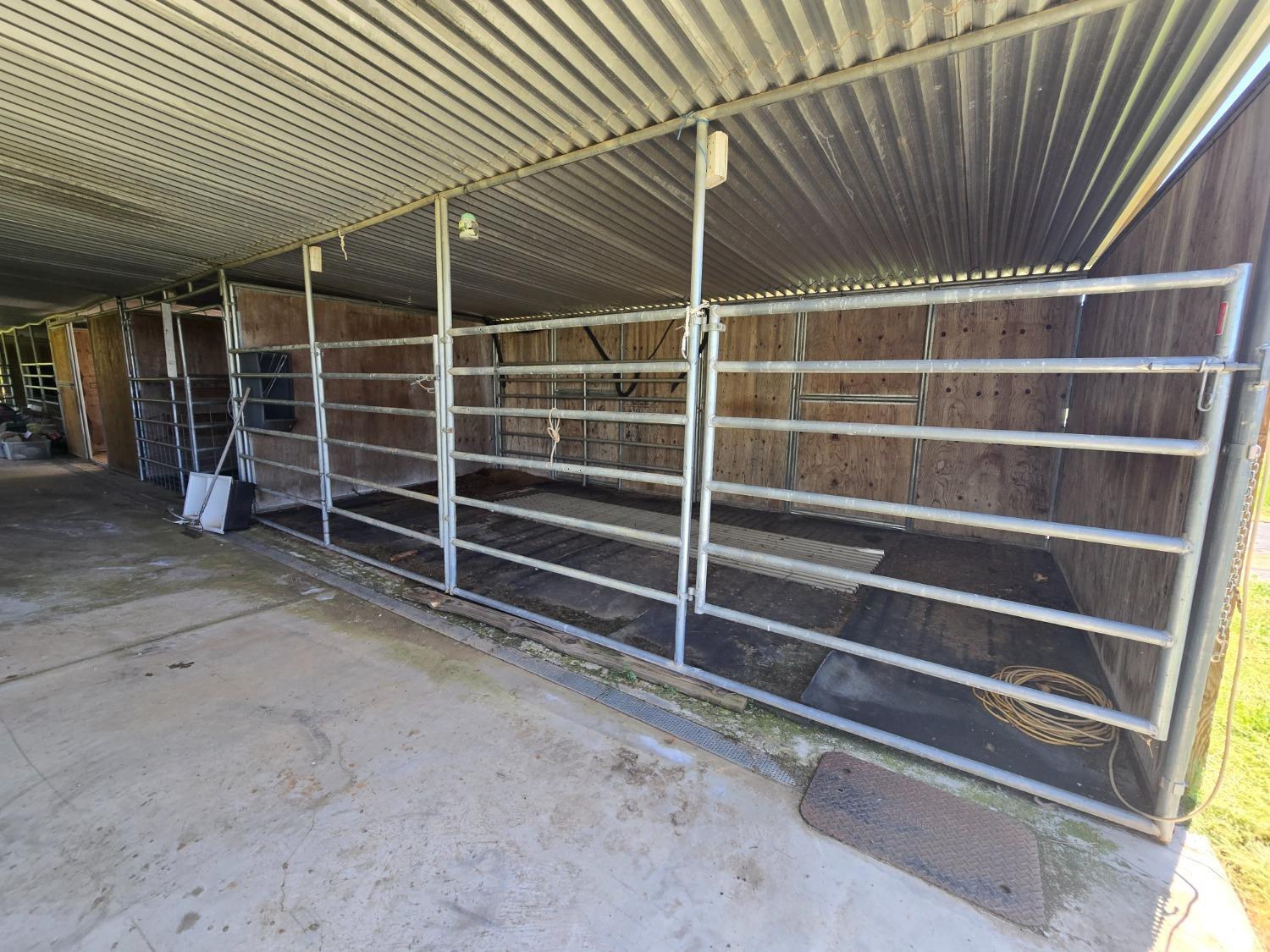 Detail Gallery Image 39 of 78 For 5963 Schilling Rd, Coulterville,  CA 95311 - 3 Beds | 2/1 Baths