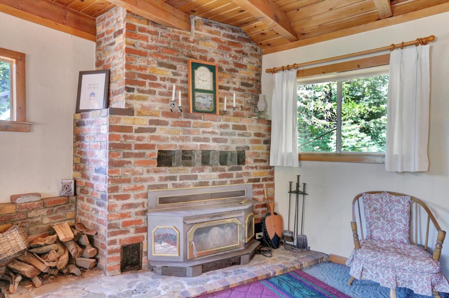Detail Gallery Image 54 of 59 For 2051 Warren Hill Rd, Strawberry Valley,  CA 95981 - 1 Beds | 1 Baths