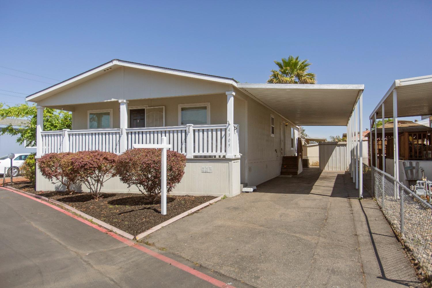 Detail Gallery Image 2 of 26 For 4305 Trojans, Modesto,  CA 95355 - 3 Beds | 2 Baths
