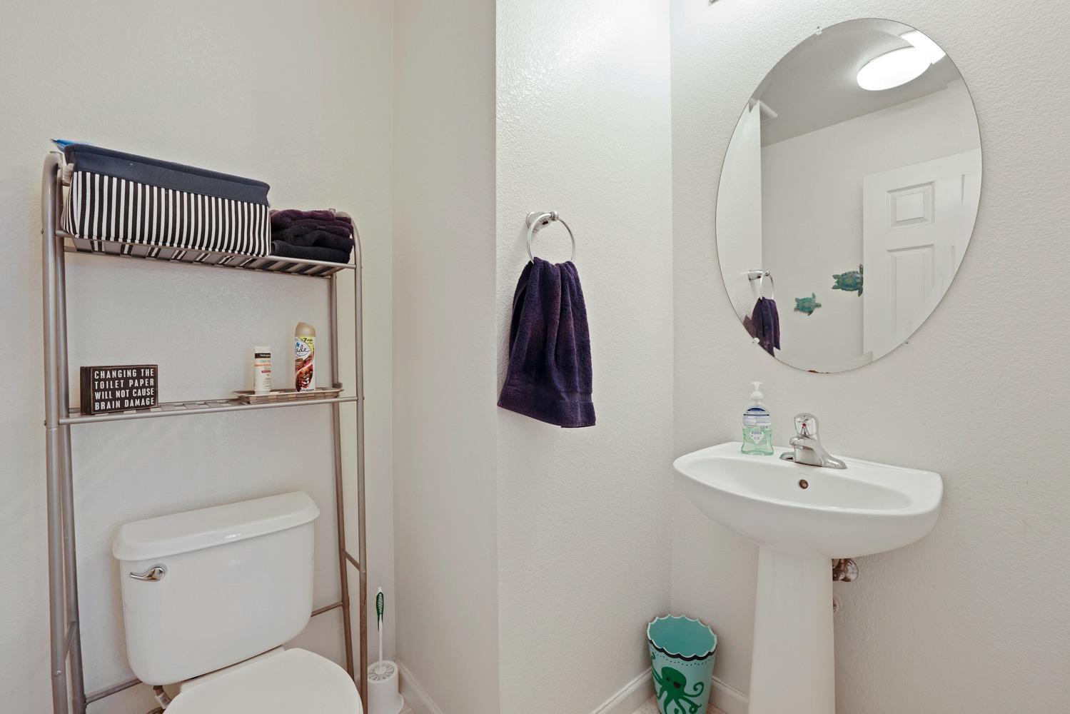 Detail Gallery Image 13 of 28 For 10680 Sellers Cir, Stockton,  CA 95209 - 3 Beds | 2/1 Baths